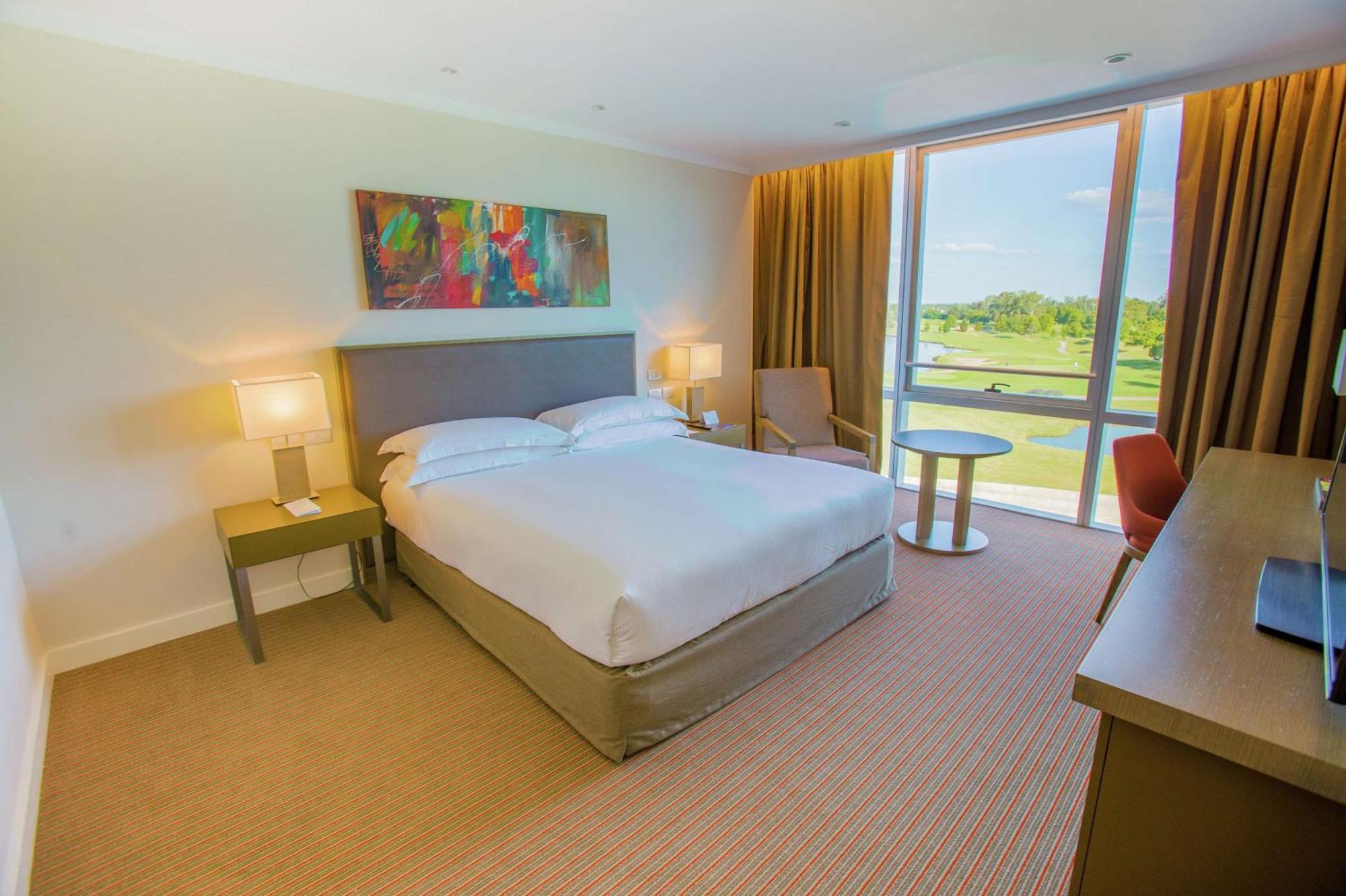 Отель Hilton Pilar Экстерьер фото